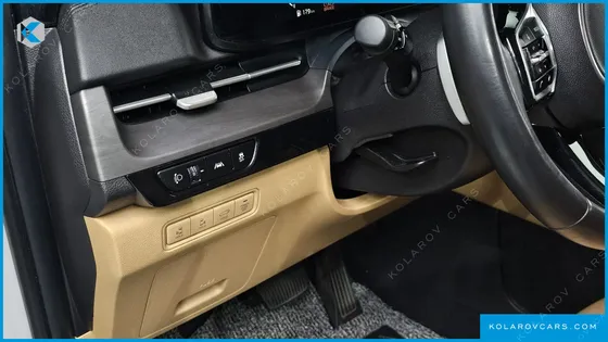 KIA CARNIVAL DIESEL 9-SEATER NOBLESSE