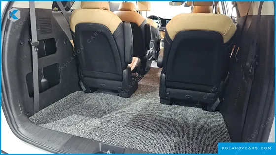 KIA CARNIVAL DIESEL 9-SEATER NOBLESSE