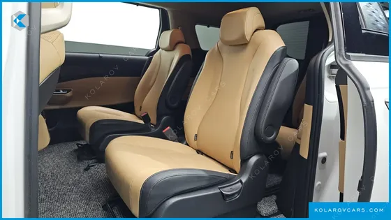 KIA CARNIVAL DIESEL 9-SEATER NOBLESSE