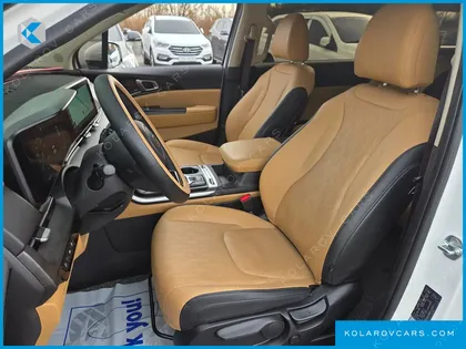 KIA CARNIVAL DIESEL 9-SEATER PRESTIGE