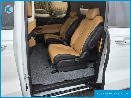 KIA CARNIVAL DIESEL 9-SEATER PRESTIGE