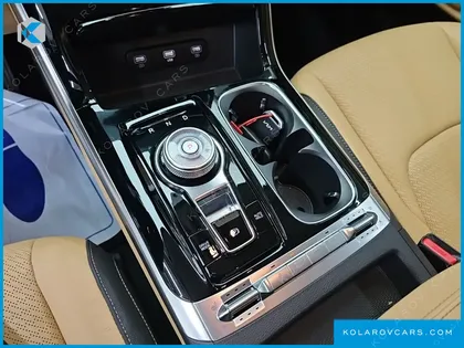 KIA CARNIVAL DIESEL 9-SEATER NOBLESSE