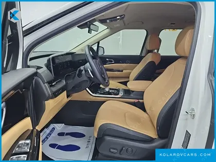KIA CARNIVAL DIESEL 9-SEATER NOBLESSE