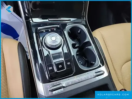 KIA CARNIVAL DIESEL 7-SEATER SIGNATURE