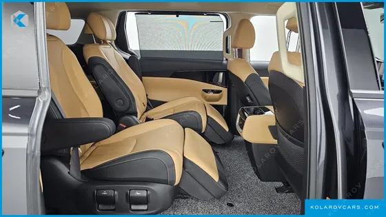 KIA CARNIVAL GASOLINE 7-SEATER NOBLESSE