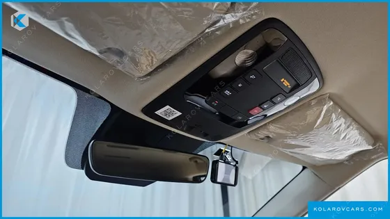 KIA CARNIVAL GASOLINE 11-SEATER SIGNATURE
