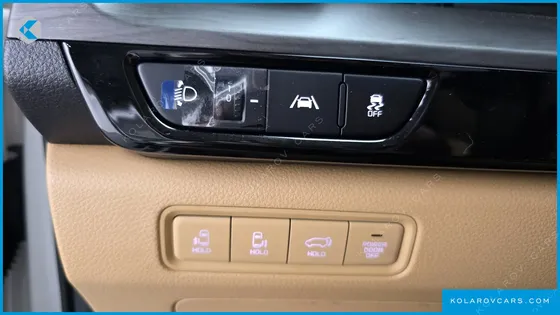 KIA CARNIVAL DIESEL 7-SEATER SIGNATURE