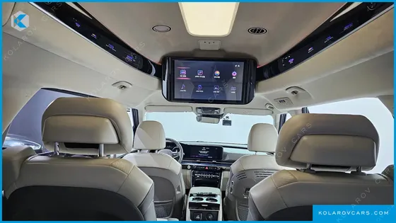 KIA CARNIVAL GASOLINE 7-SEATER HI-LIMOUSINE