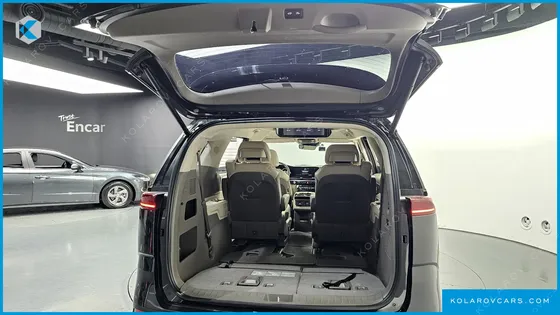 KIA CARNIVAL GASOLINE 7-SEATER HI-LIMOUSINE