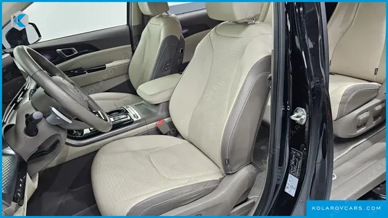 KIA CARNIVAL GASOLINE 7-SEATER HI-LIMOUSINE