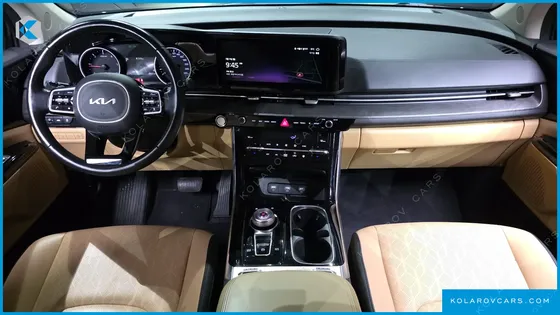 KIA CARNIVAL DIESEL 9-SEATER NOBLESSE