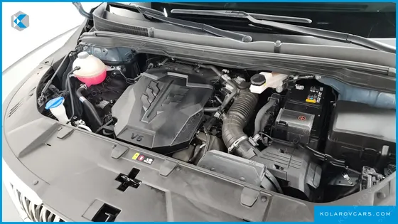 KIA CARNIVAL GASOLINE 11-SEATER SIGNATURE