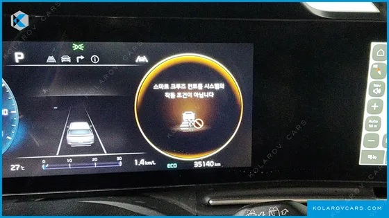 KIA CARNIVAL GASOLINE 11-SEATER SIGNATURE