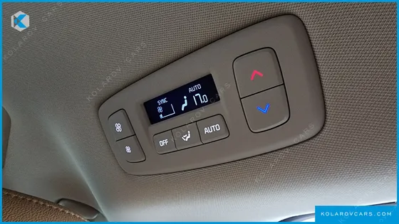 KIA CARNIVAL GASOLINE 11-SEATER SIGNATURE