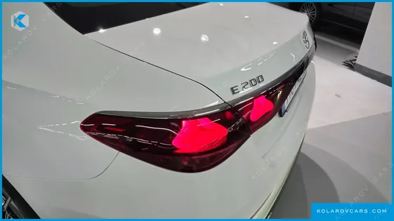 MERCEDES E-CLASS E200 EXCLUSIVE