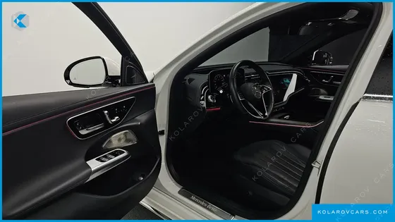MERCEDES E-CLASS E300 4MATIC EXCLUSIVE