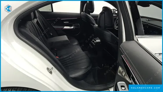 MERCEDES E-CLASS E300 4MATIC EXCLUSIVE