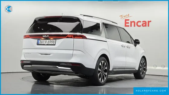 KIA CARNIVAL GASOLINE 7-SEATER SIGNATURE