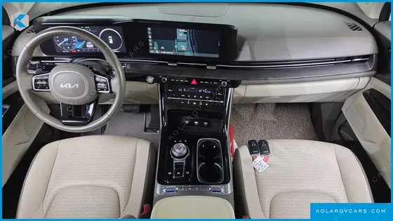 KIA CARNIVAL GASOLINE 7-SEATER SIGNATURE