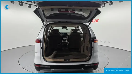 KIA CARNIVAL GASOLINE 7-SEATER SIGNATURE