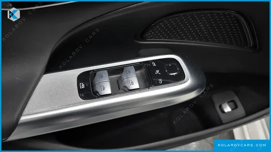 MERCEDES E-CLASS E200 AVANTGARDE
