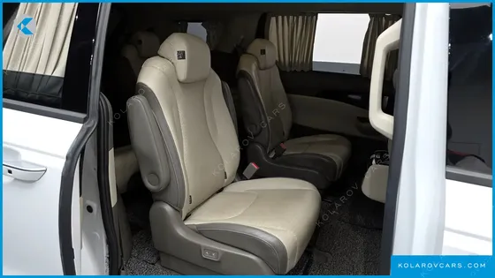 KIA CARNIVAL DIESEL 9-SEATER HI-LIMOUSINE