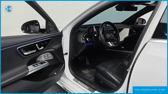 MERCEDES E-CLASS E300 4MATIC AMG LINE