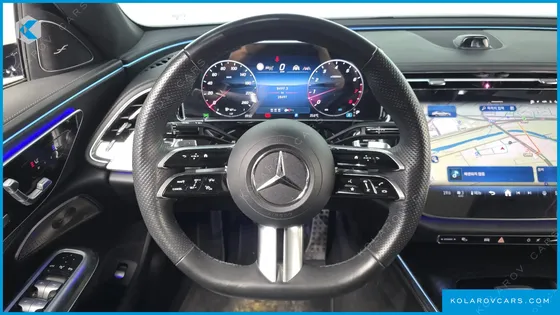 MERCEDES E-CLASS E300 4MATIC AMG LINE