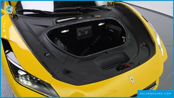 FERRARI F8 3.9 V8