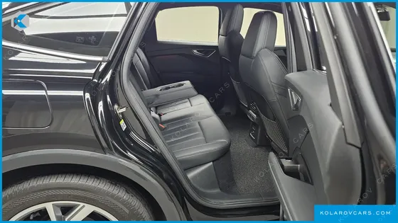 AUDI Q4 E-TRON 40 PREMIUM SPORTBACK