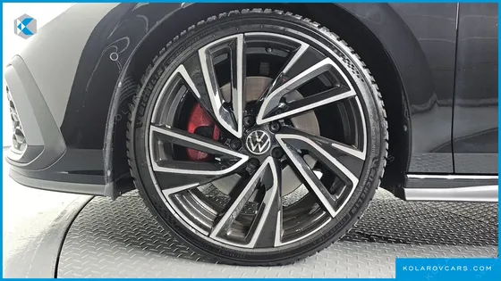 VOLKSWAGEN GOLF 2.0 GTI