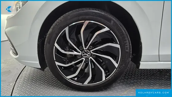 VOLKSWAGEN GOLF 2.0 TDI PRESTIGE