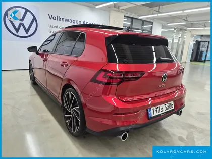 VOLKSWAGEN GOLF 2.0 GTI