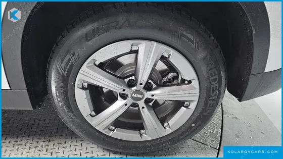 MINI COUNTRYMAN ALL4 ESSENTIAL