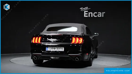 FORD MUSTANG CONVERTIBLE