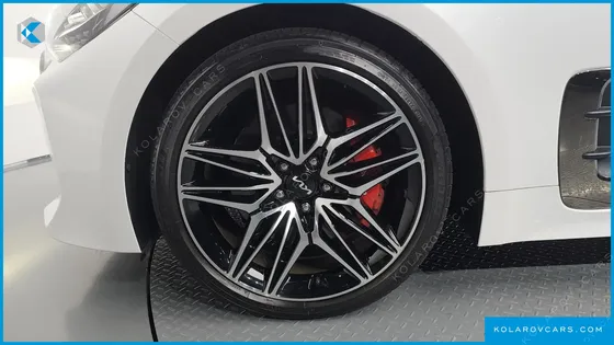 KIA STINGER 2.5 MASTERS