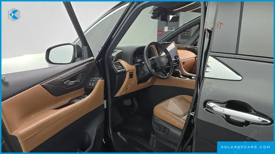 TOYOTA ALPHARD 2.5 HEV EXECUTIVE AWD