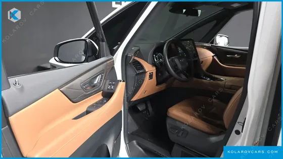 TOYOTA ALPHARD 2.5 HEV EXECUTIVE AWD