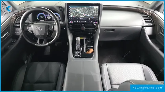 TOYOTA ALPHARD 2.5 HEV EXECUTIVE AWD