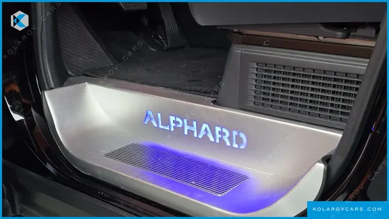 TOYOTA ALPHARD 2.5 HEV EXECUTIVE AWD