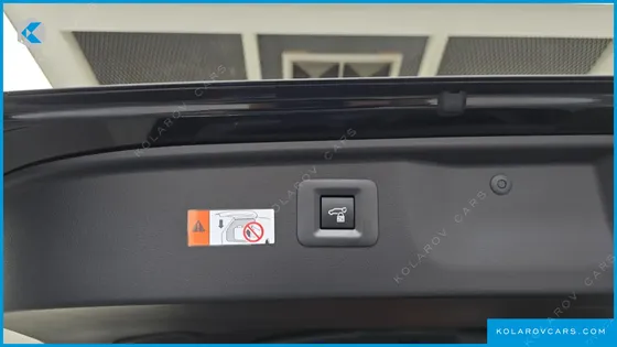 TOYOTA ALPHARD 2.5 HEV EXECUTIVE AWD