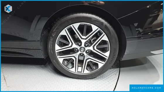 HYUNDAI GRANDEUR 2,5 GASOLINE 2WD