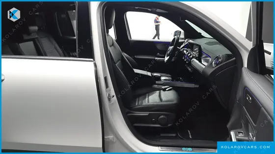 MERCEDES EQB EQB300 4MATIC AMG LINE