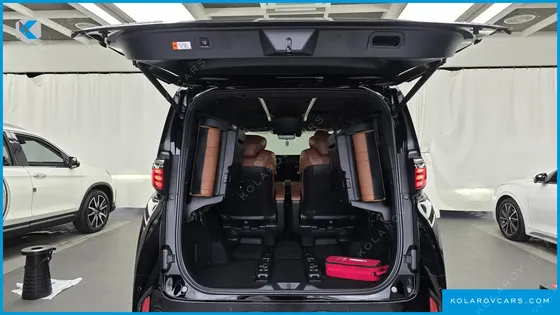 TOYOTA ALPHARD 2.5 HEV EXECUTIVE AWD