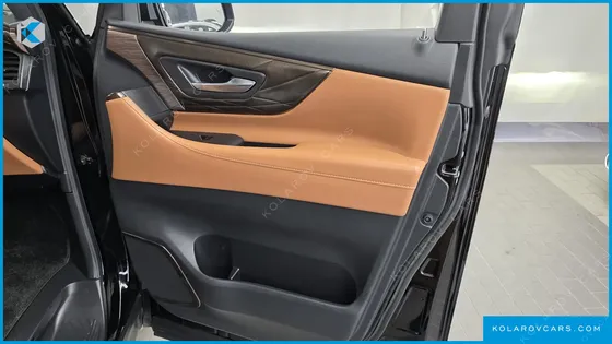 TOYOTA ALPHARD 2.5 HEV EXECUTIVE AWD