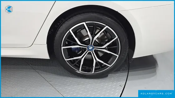 BMW 5 SERIES 530E M SPORT