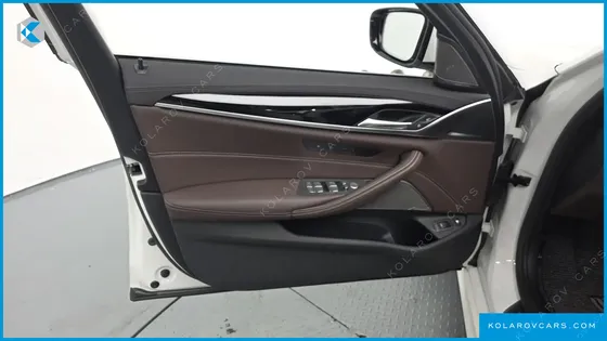 BMW 5 SERIES 530E M SPORT