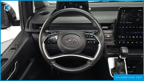 HYUNDAI STARIA L3.5 TOURER 11-SEATER