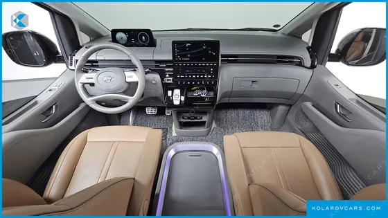 HYUNDAI STARIA L3.5 LOUNGE 9-SEATER