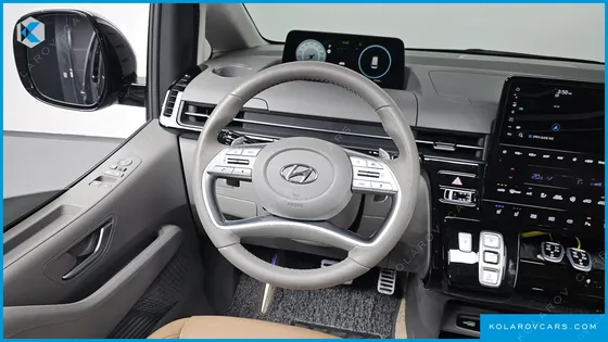 HYUNDAI STARIA L3.5 LOUNGE 9-SEATER
